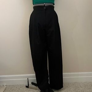 Vintage Heritage House pleated, black dress pant.